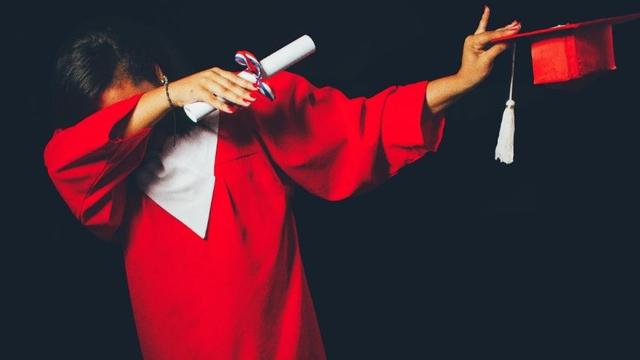 Big graduates girl